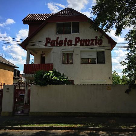 Palota Panzio Bed and Breakfast Budapest Exteriör bild