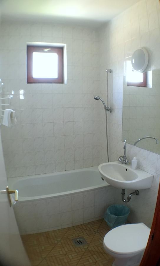 Palota Panzio Bed and Breakfast Budapest Exteriör bild
