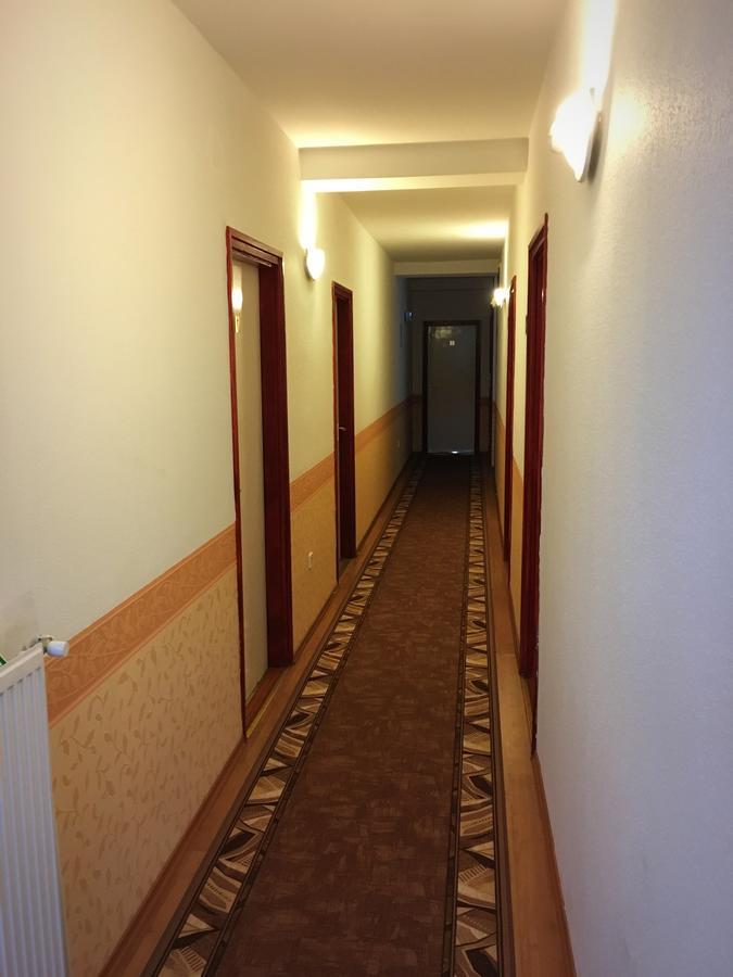 Palota Panzio Bed and Breakfast Budapest Exteriör bild